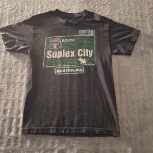 WWE Authentic Brock Lesner “Suplex City Boston, MA” Size Small T-Shirt Black